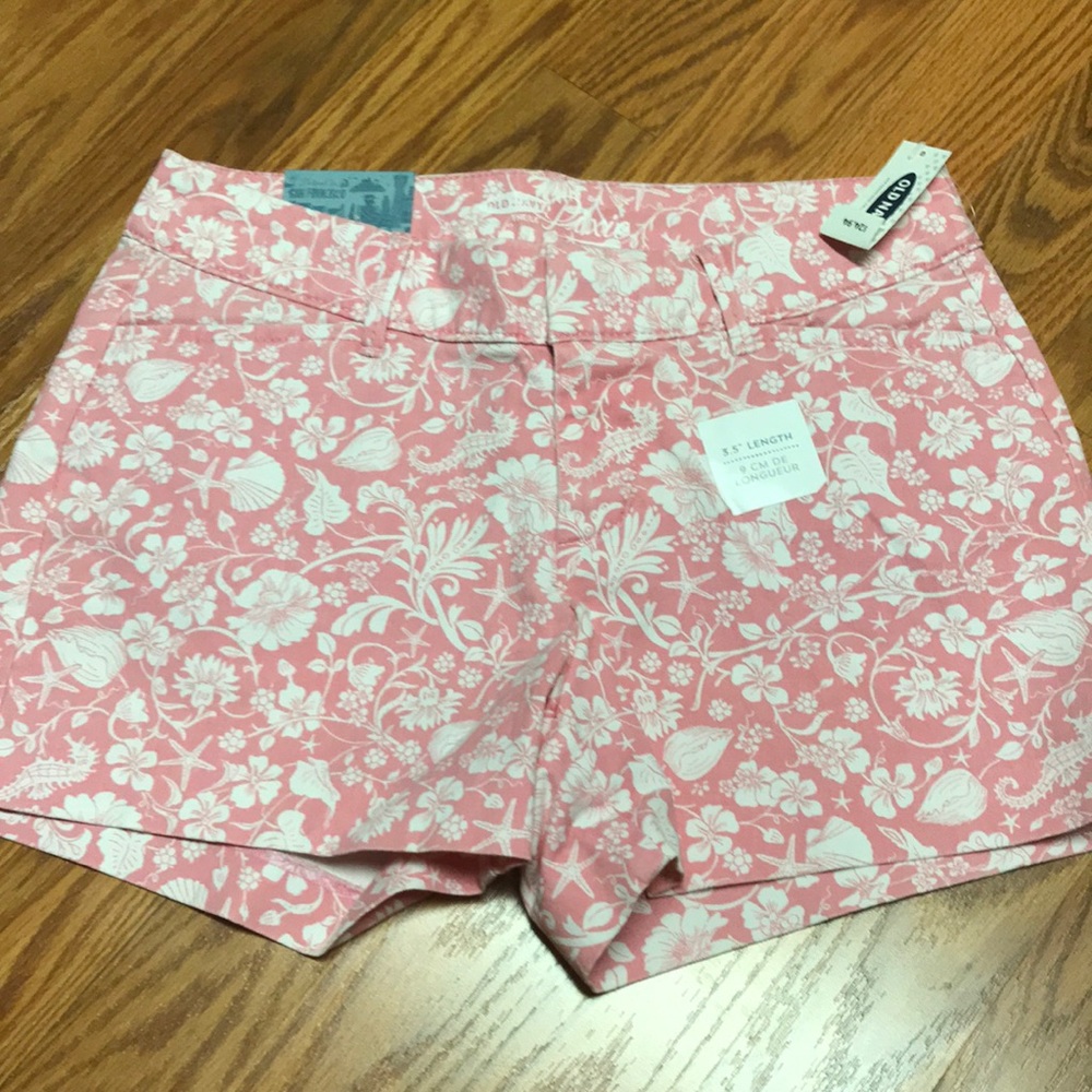 Pink floral old navy shorts.
